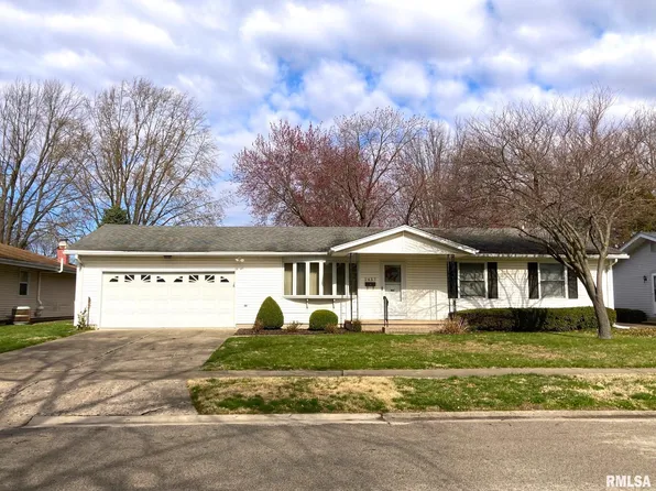 2457 Arrowhead Dr, Springfield, IL 62702