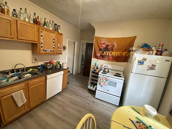 2nd image of 351 E 15th Ave #351