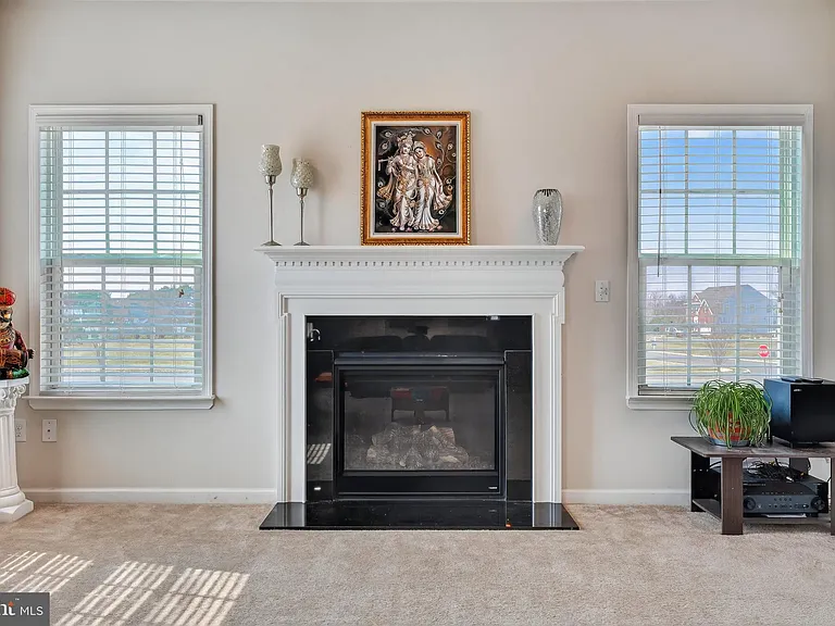 40 Gina Dr — Photo 9