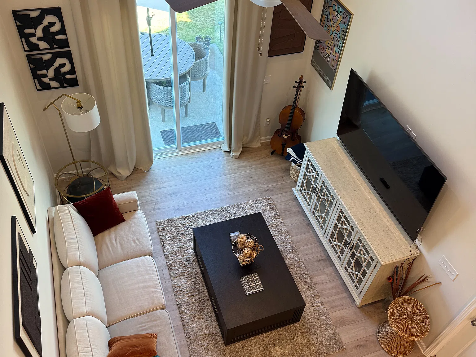 3 bed, 3.5 bath, 2158 sqft, $2,900 — Photo 4
