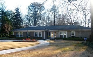 1st image of 500 E Henrietta Ave