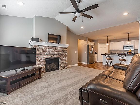 5th image of 1141 Queen Anne Dr NW