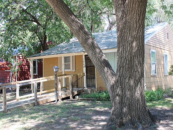 3rd image of 1004 N 12th St