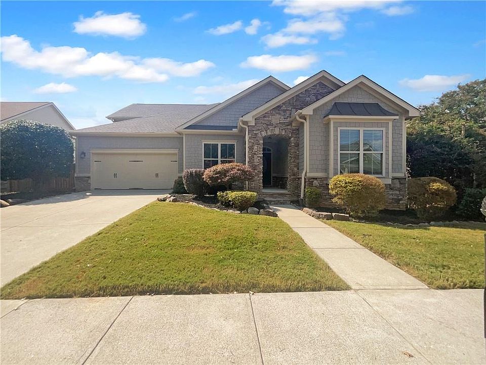 1st image of 202 Hickory Nut Ln