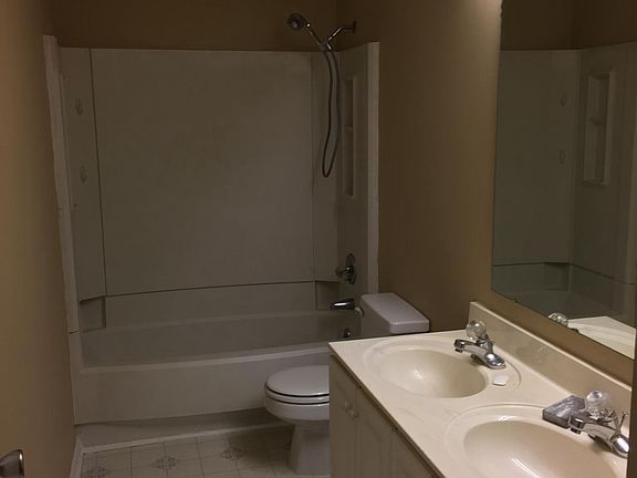Double sinks in upstairs bath