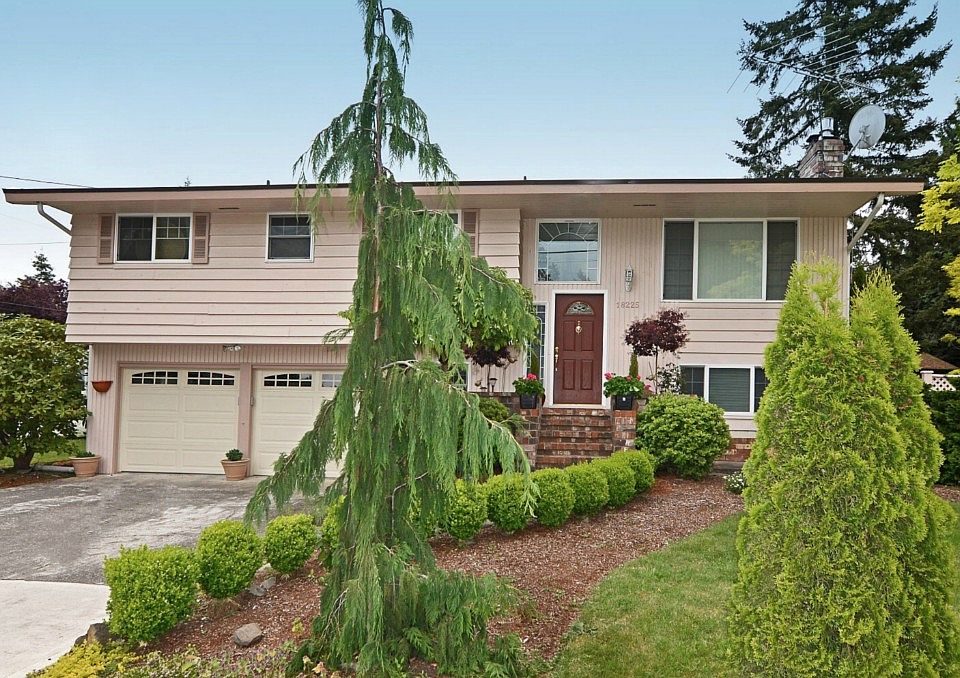 1st image of 18225 48th Ave W