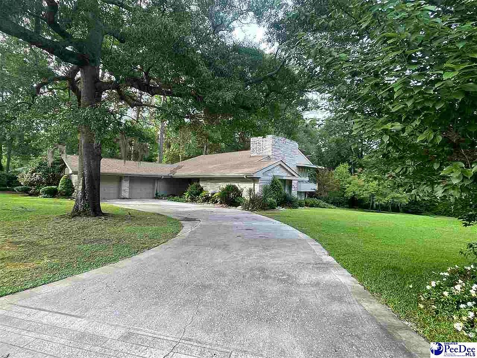 2nd image of 1000 Wisteria Dr