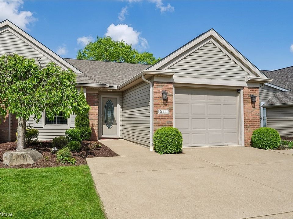 1st image of 2111 Lakefield Dr
