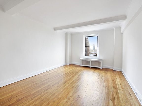 Large Bedroom