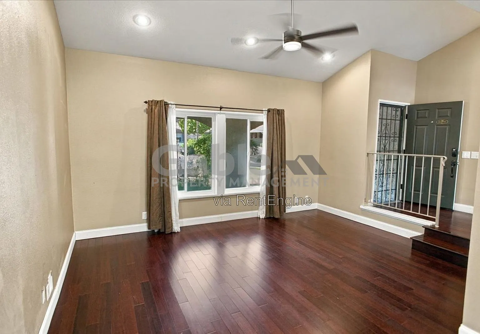 4 bed, 3.0 bath, 1752 sqft, $3,700 — Photo 2