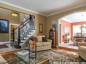 4th image of 8017 S Royal Ln