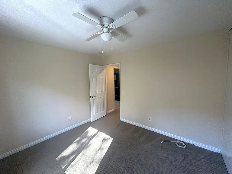 16391 Misty Hill Dr — Photo 27