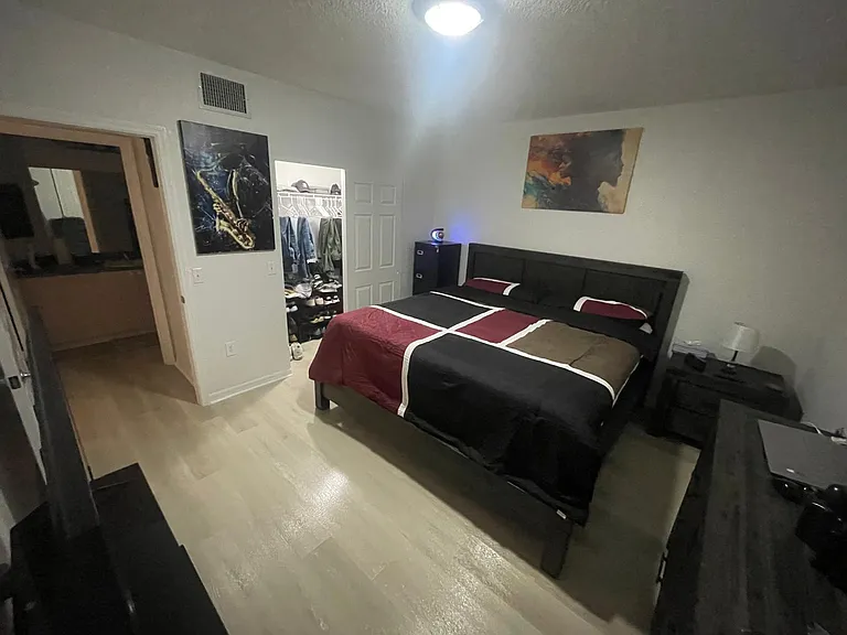 2202 Belmont Ln #2202 — Photo 12