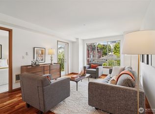 412 11th Ave APT 504, Seattle, WA 98122