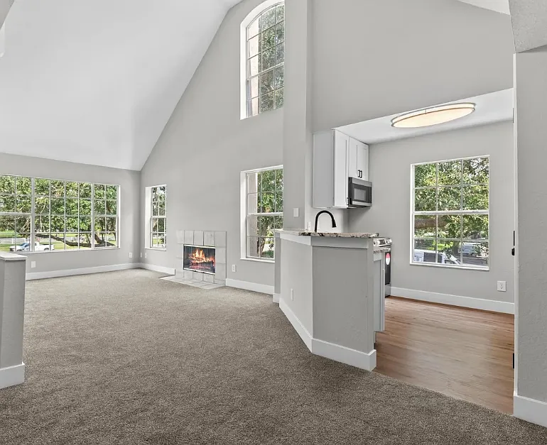2 bed, 1229 sqft, $2,100 — Photo 3