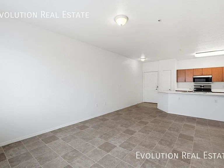 5302 E Van Buren St #3019 — Photo 7