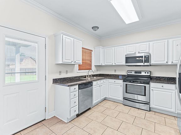 5th image of 337 T Leigh Dr