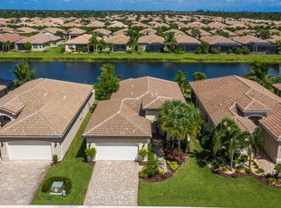 8267 Cloud Peak Dr, Boynton Beach, FL 33473