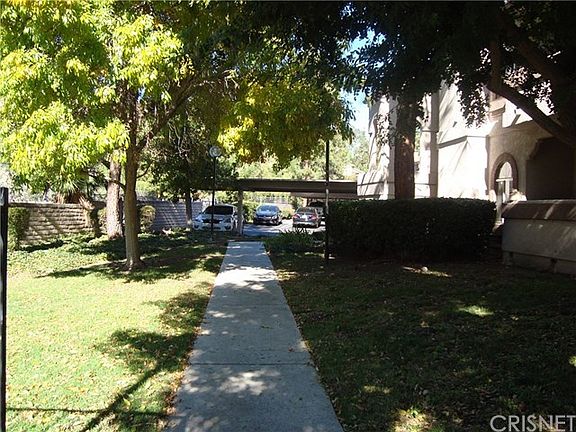 4th image of 7105 Woodlake Ave Unit A