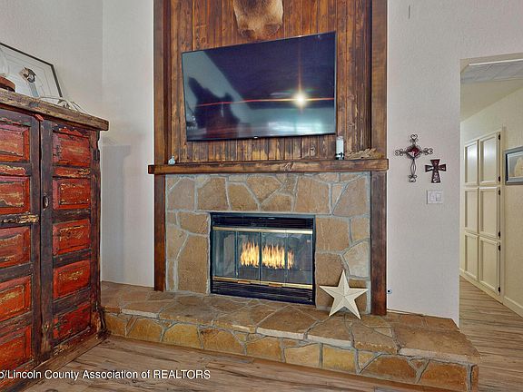 5th image of 103 Crooked Stick Ln