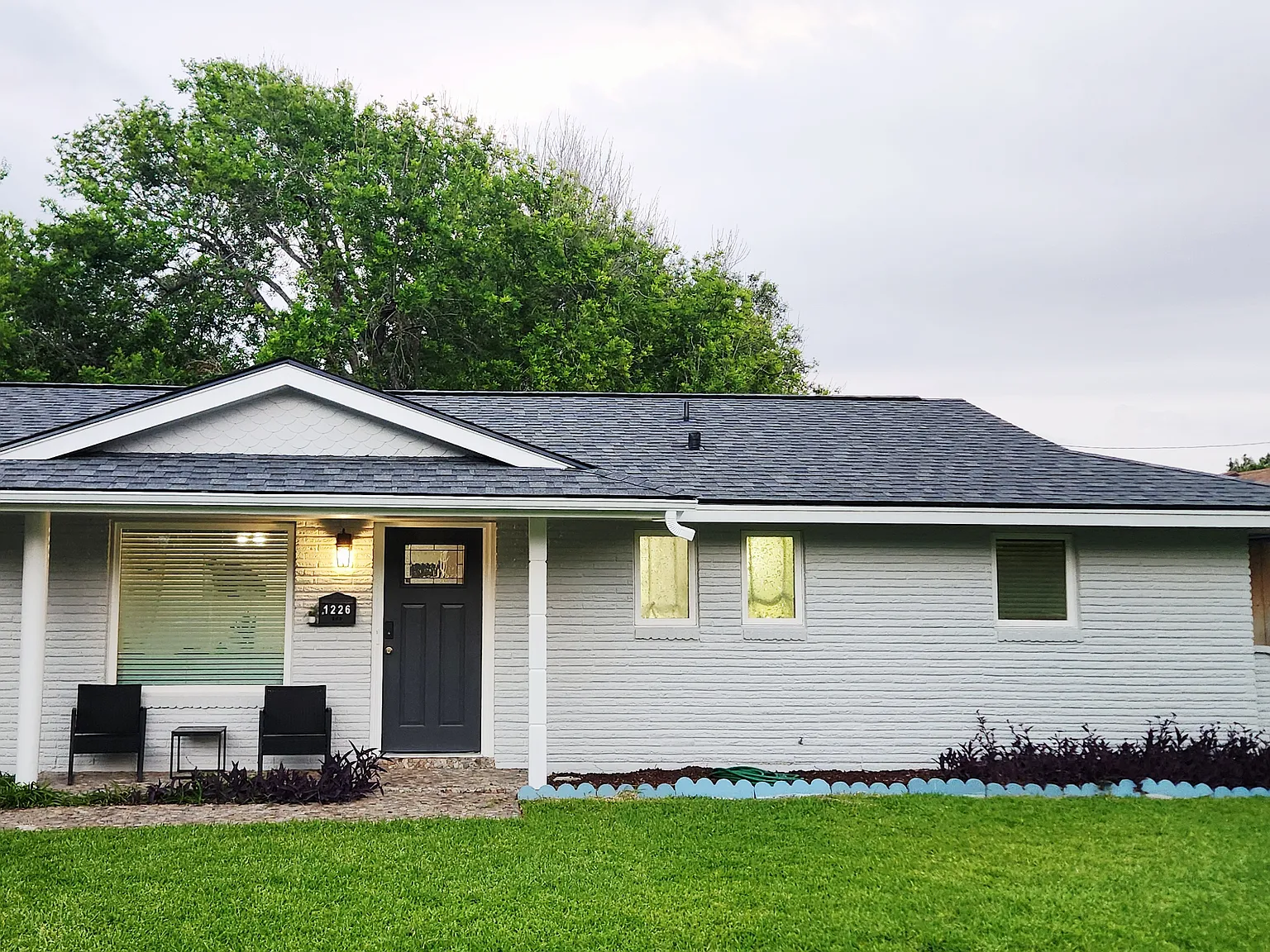 3 bed, 1.5 bath, 1150 sqft, $2,950 — Photo 1