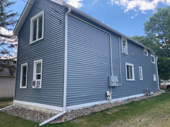 521 Bay St #B, Saint Paul, MN 55102