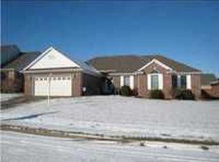 2742 Charlestown Ct, Evansville, IN