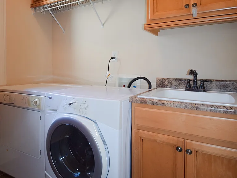 1634 Presley Ct — Photo 19
