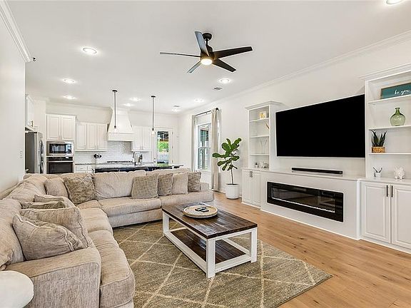 5th image of 829 Flat Lands Dr