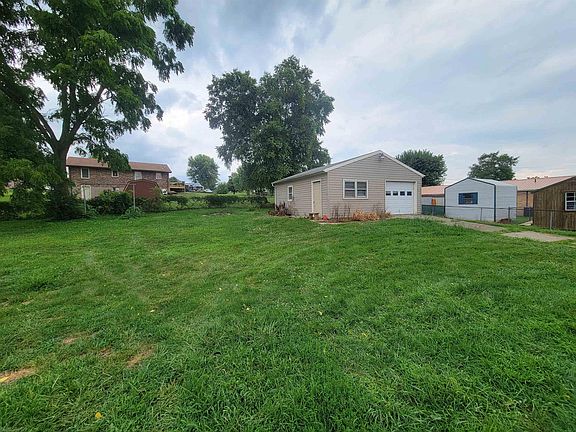 4th image of 6126 Wesley St
