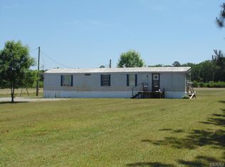 949 Middle Swamp Rd, Corapeake, NC 27926