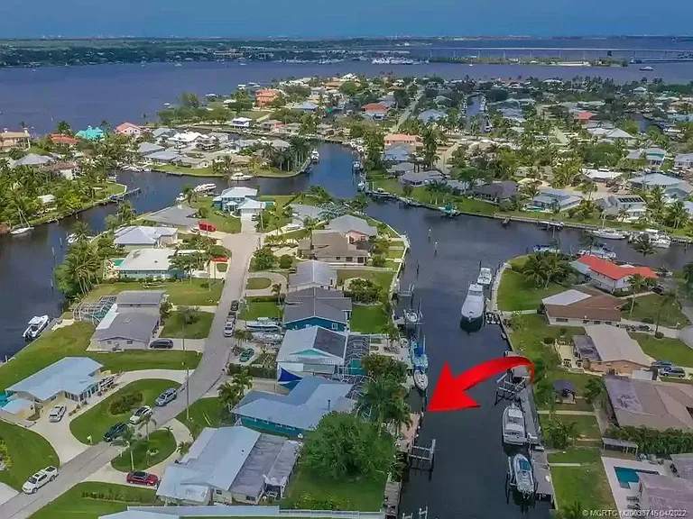 1744 SW Boatswain Pl — Photo 46