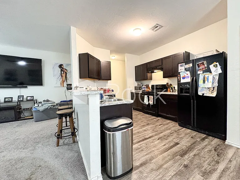 321 Karlee Ln — Photo 6