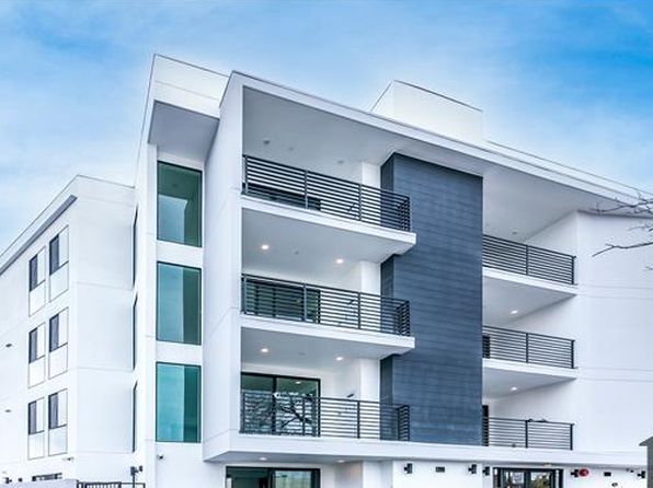 11500 Emelita St #202