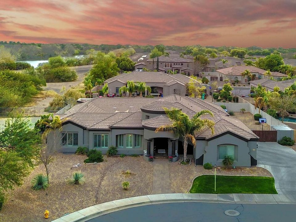 1st image of 2745 E Canyon Pl