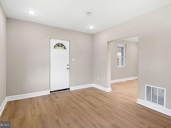 5th image of 212 New Broadway