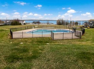 1018 Marina Bluff Dr, Charlevoix, MI 49720