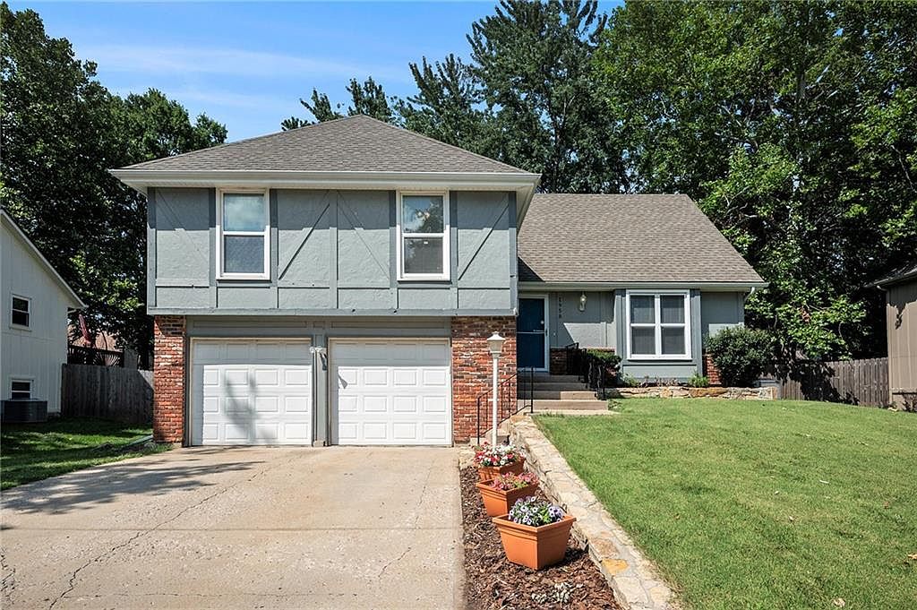1958 E Sunvale Dr, Olathe, KS 66062 Zillow