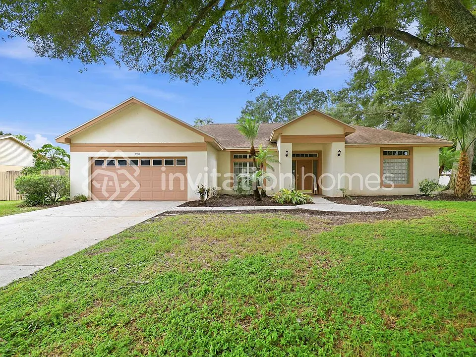 3942 Appletree Dr
