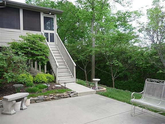 3rd image of 6714 Kern Dr