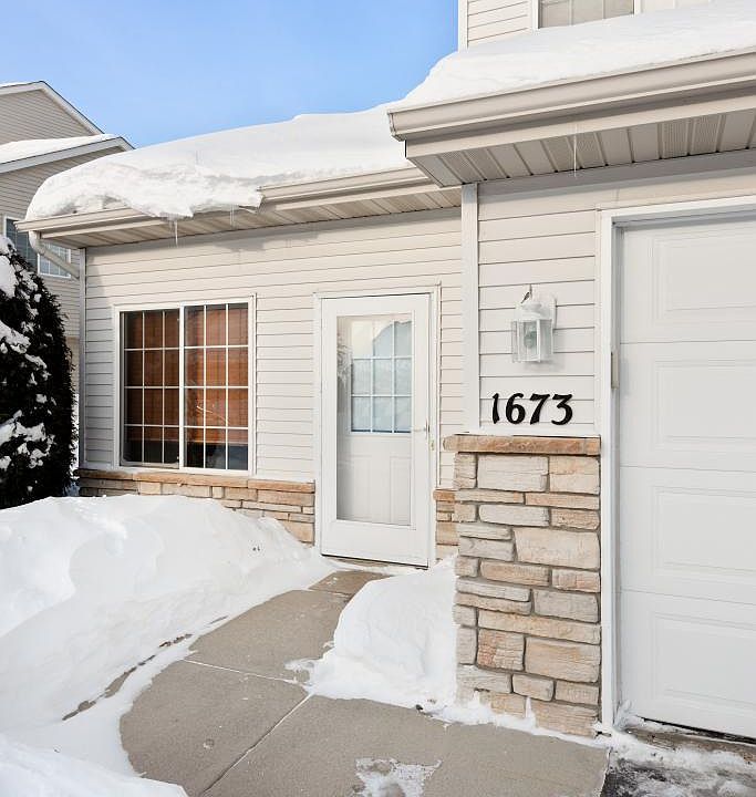2nd image of 1673 Patriot Ln