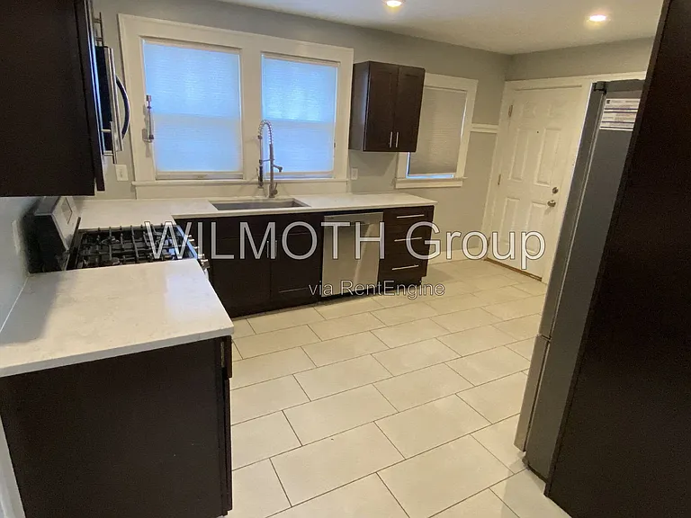 3047 N College Ave — Photo 8