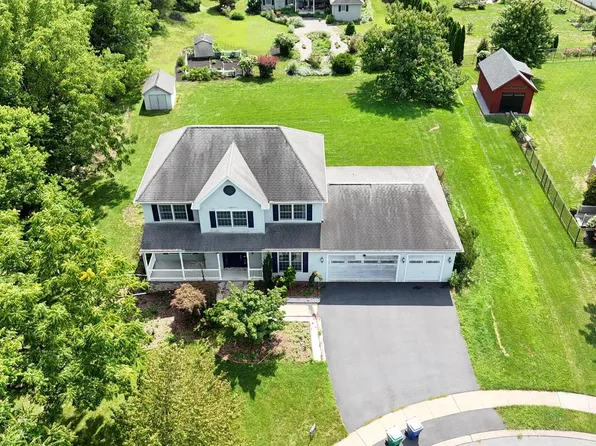 6312 Aston Ct, Harrisburg, PA 17111