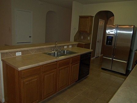 4th image of 708 Bighorn Dr