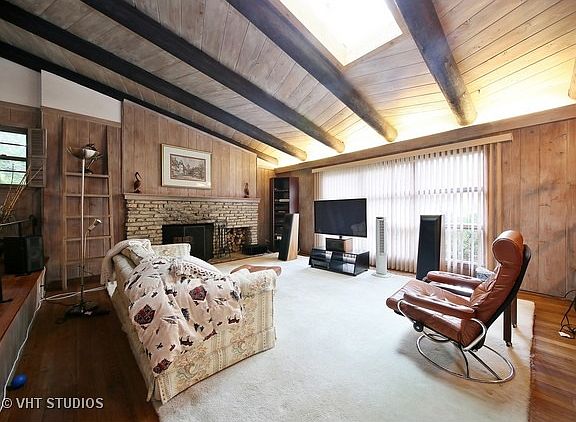 2nd image of 640 Cumnor Ave