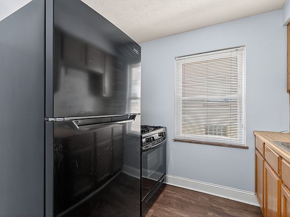 3rd image of 31 Gahl Ter APT A