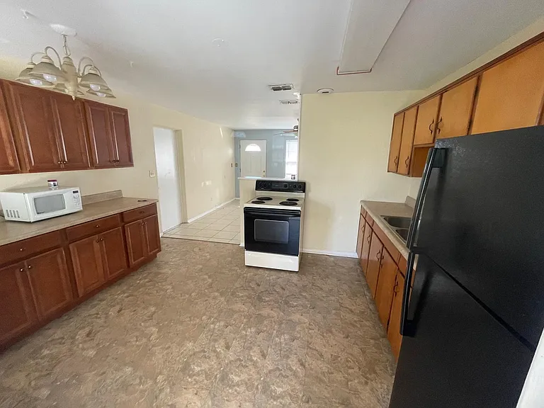 56 Seabreeze Dr — Photo 6