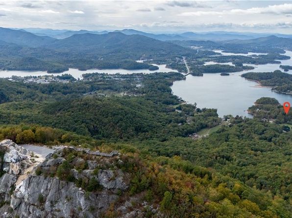 1313 Chatuge Cir, Hiawassee, GA 30546