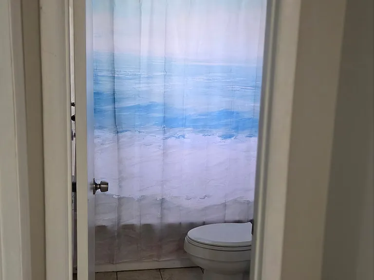 1100 Vista On The Lk — Photo 19