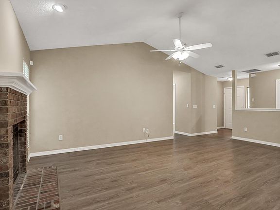 3rd image of 3904 English Colony Dr S